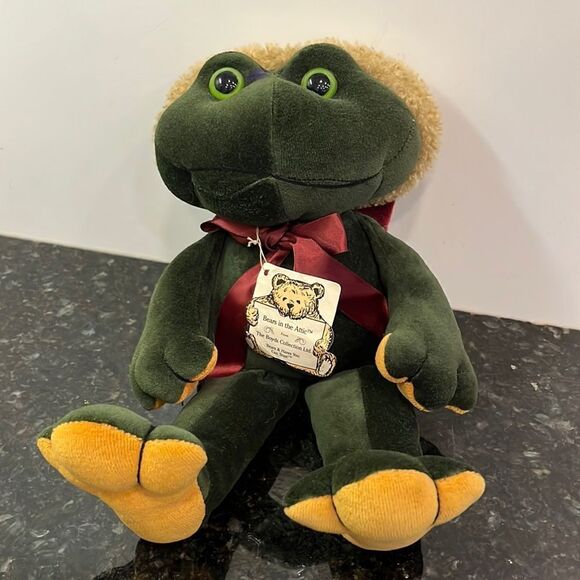 Boyd VTG  Plush Holiday Musical Frog Plays We Wish You A Merry Christmas - Picture 1 of 9